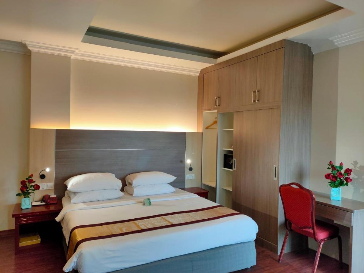 Hotel Grand United - Ahlone Branch Rangum Exterior foto