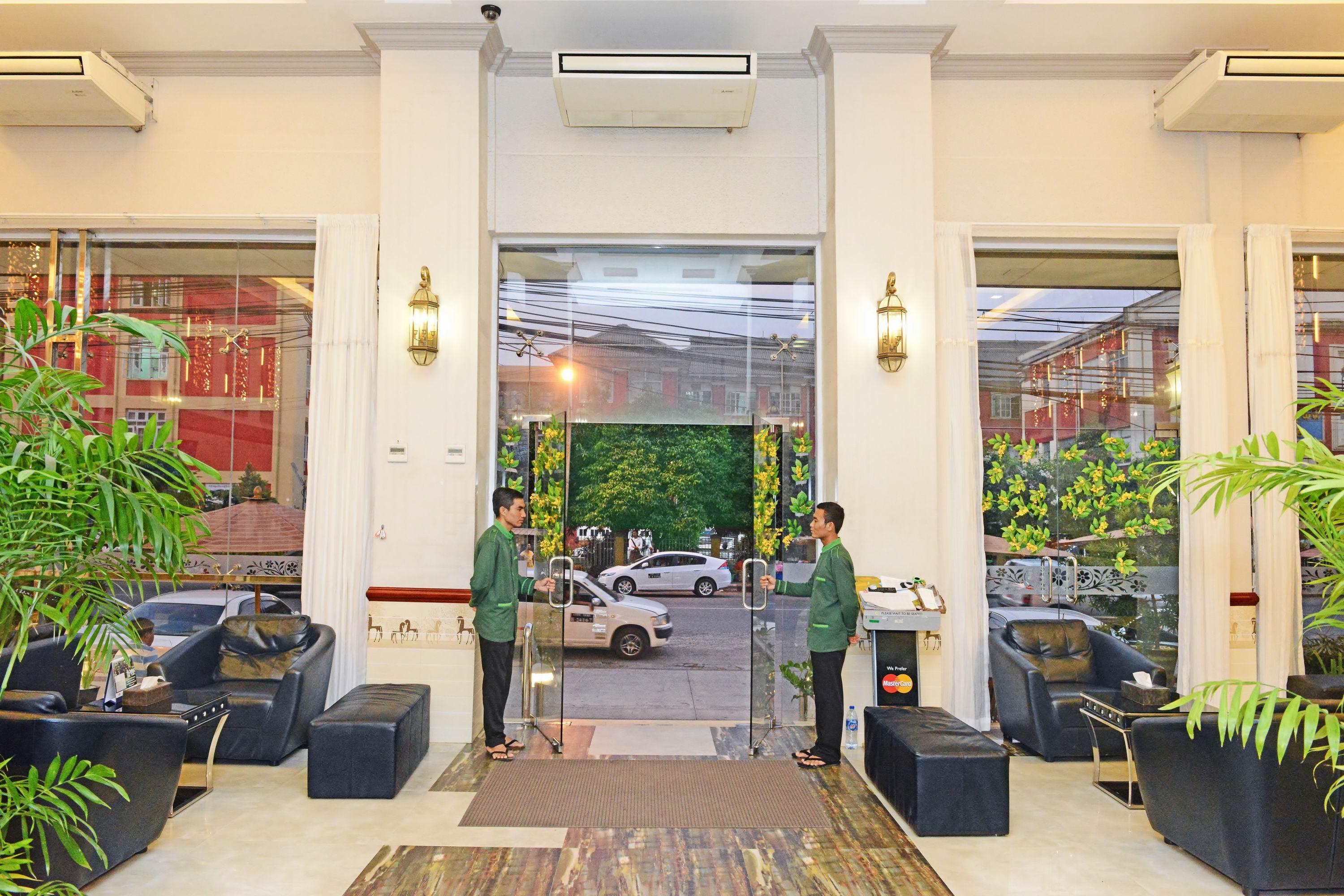 Hotel Grand United - Ahlone Branch Rangum Exterior foto