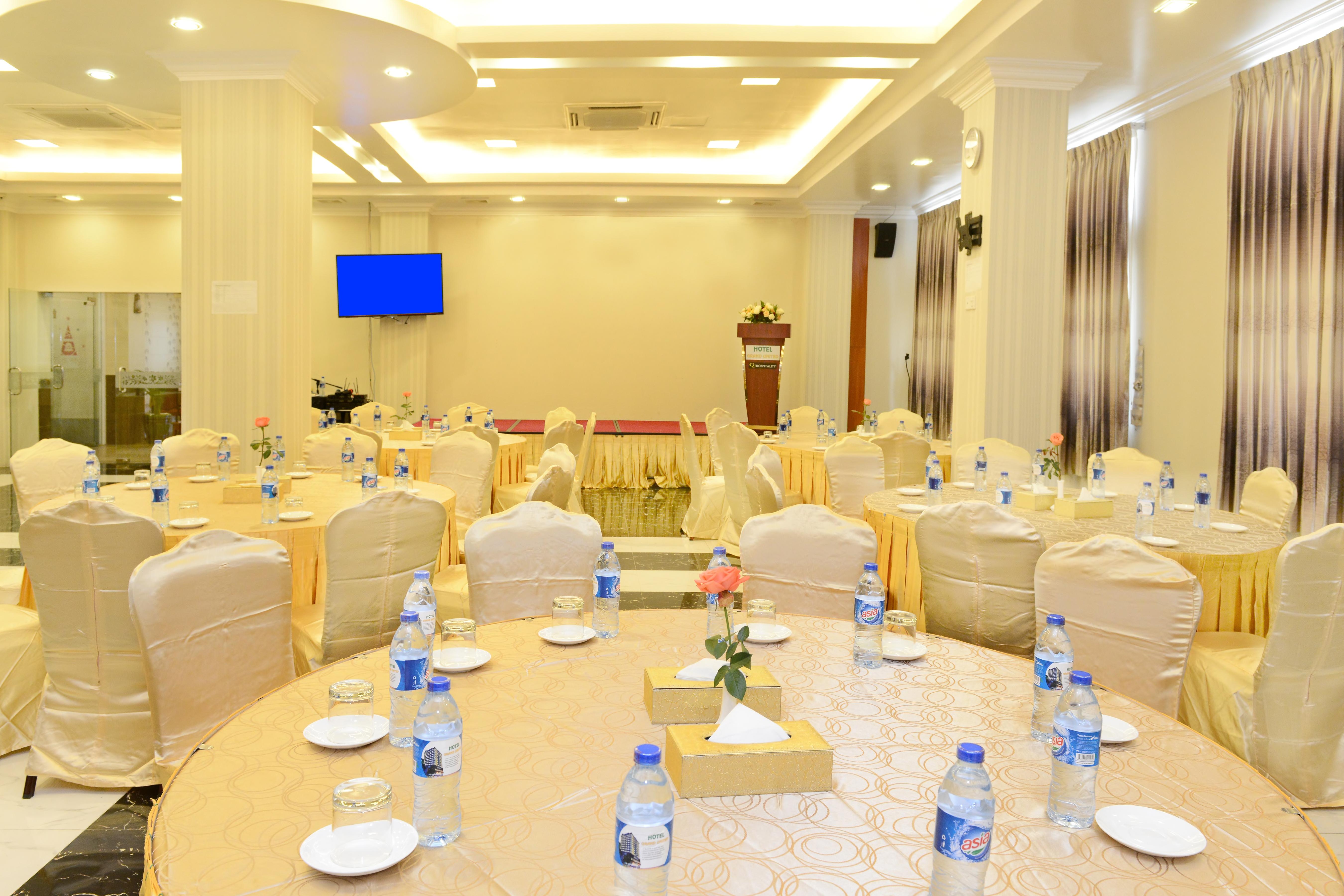 Hotel Grand United - Ahlone Branch Rangum Exterior foto