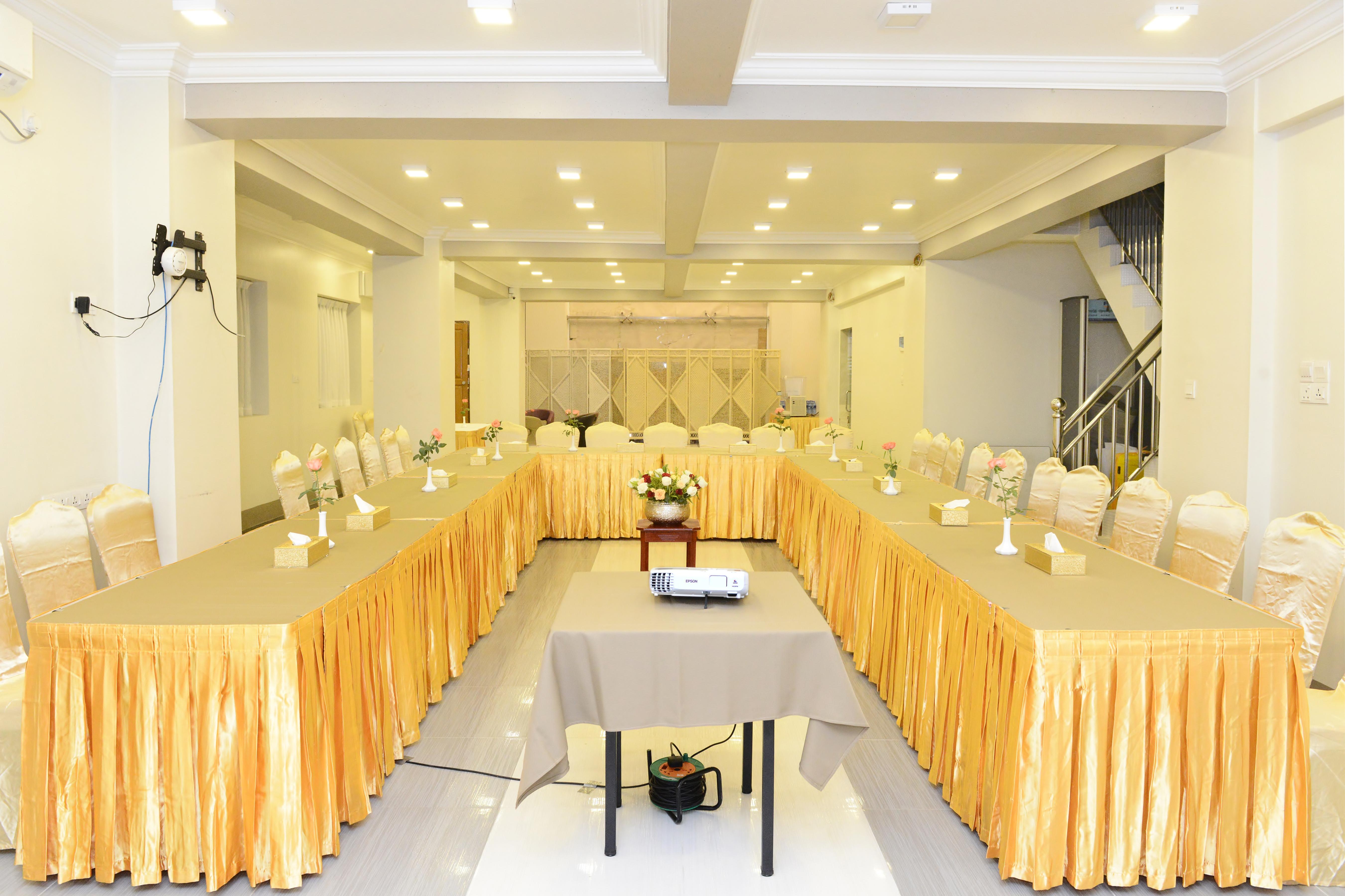 Hotel Grand United - Ahlone Branch Rangum Exterior foto
